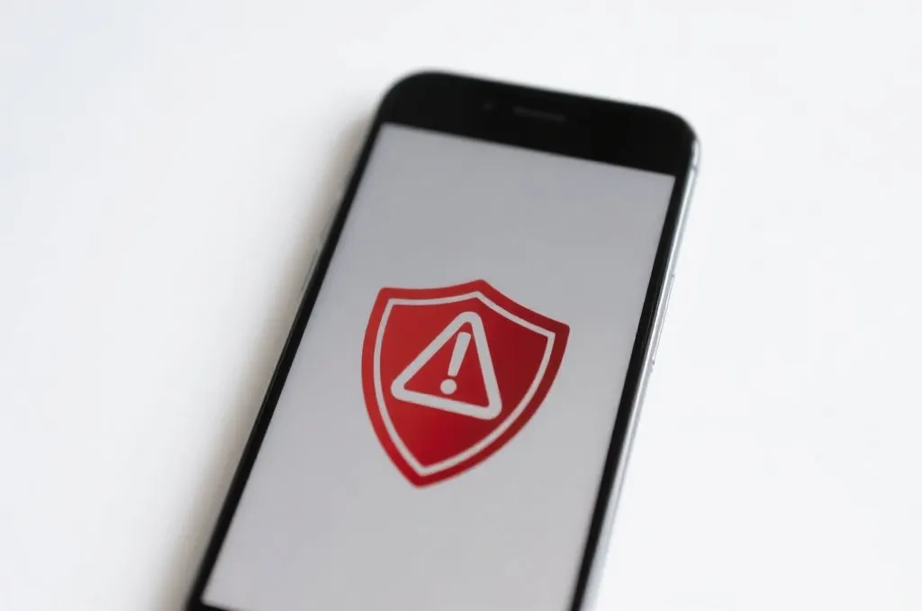 足球投注app避坑指南：警惕虚假高额赠金与提现限制套路